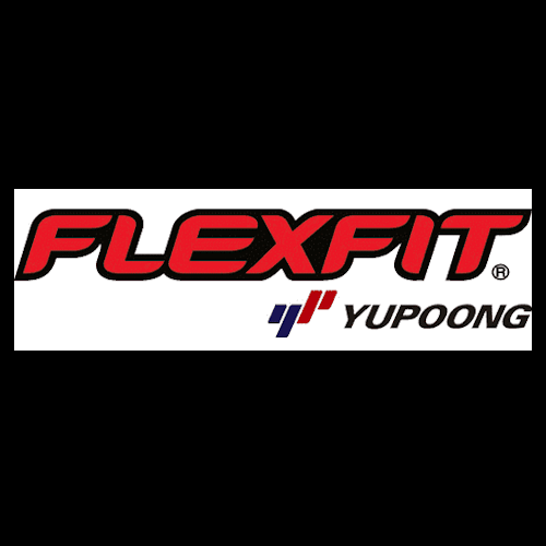 Textil Zulieferer zur Textilveredelung Logo von Flexfit Yupoong in roten und weißen Buchstaben auf schwarzem Hintergrund.